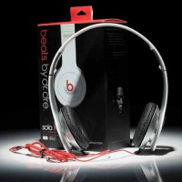 /album/dewoutlet/monster-beats-by-dr-dre-solo-hd-headphones-mini-white-3-jpg1/